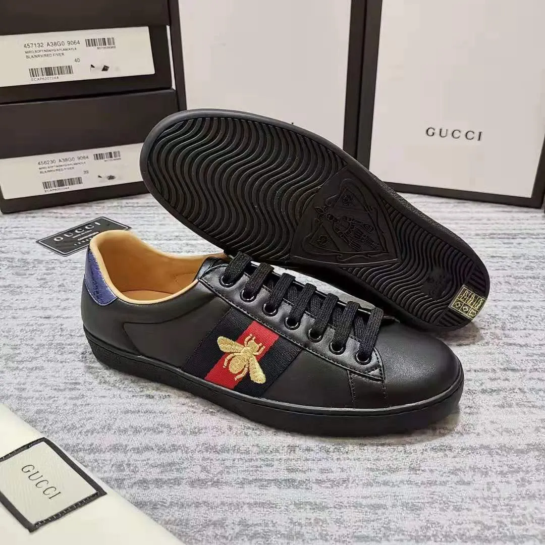👟👟Ex-factory price 420👟👟 Newly upgraded high version of men's and women's wear, (GUCCI) official website's latest casual and fashionable couple shoes, hot style The style is simple and elegant, exclusive for couples. Unique official website latest brand elements 👑 original Gucci decoration, fashionable and generous, original material cowhide ✅ sheepskin lining, official website designated wear-resistant casual outsole, real-life photos of classic models in the counter, women's 35-40, men's 38--44 sizes